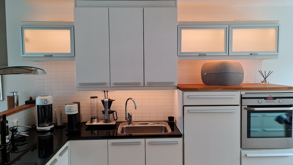 Led valonauhan asennus vitriinikaappiin pääkuva - LedStore Led valonauhan asennus vitriinikaappiin pääkuva